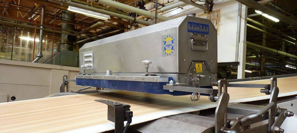 automatic-conveyor-cleaning-system-features