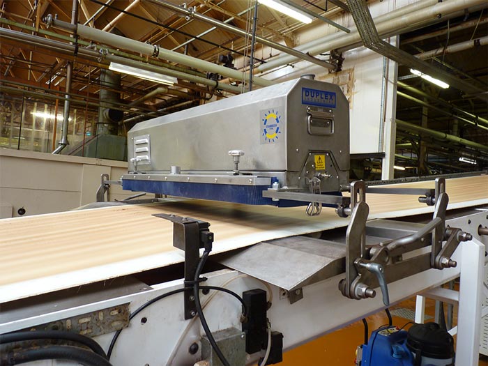 automated conveyor cleaning equipment