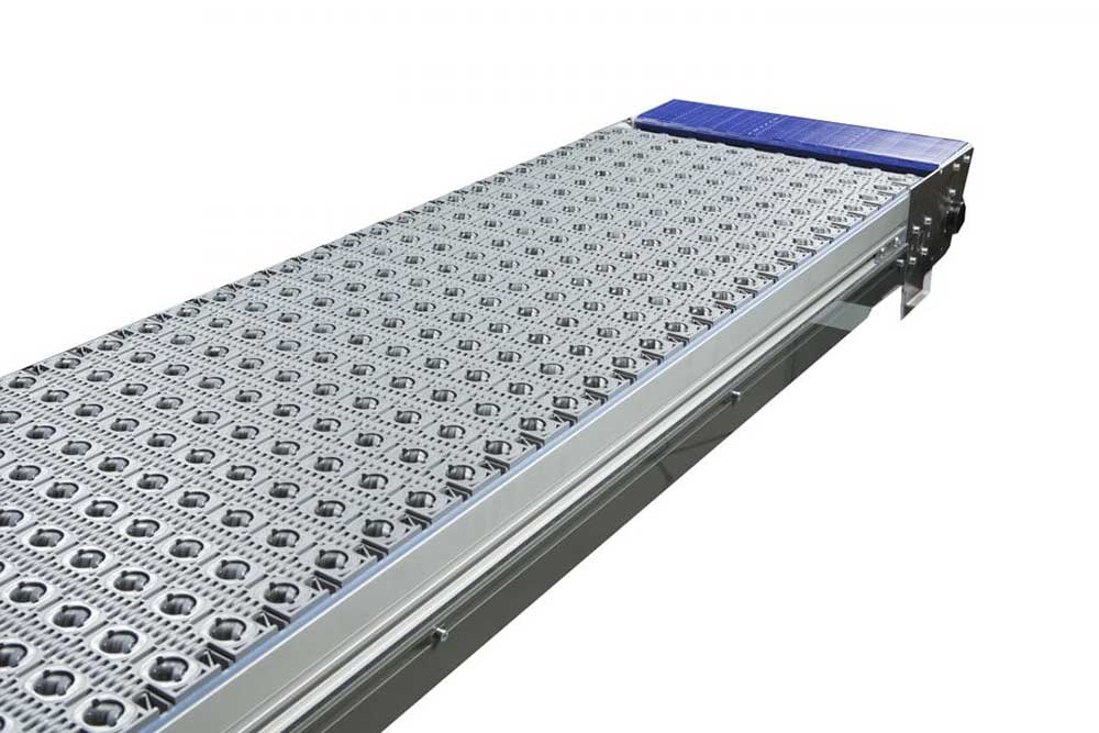 A simple example of interlock conveyor belt